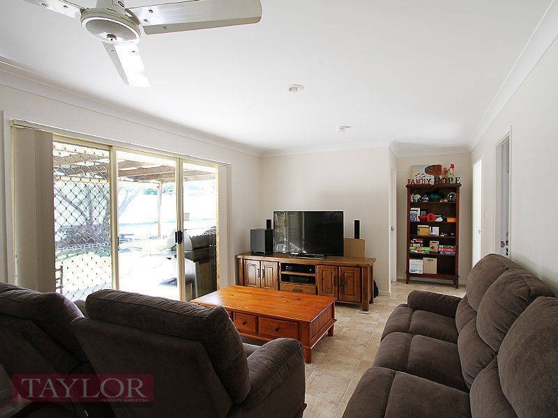 13 Madden Parade, Singleton NSW 2330