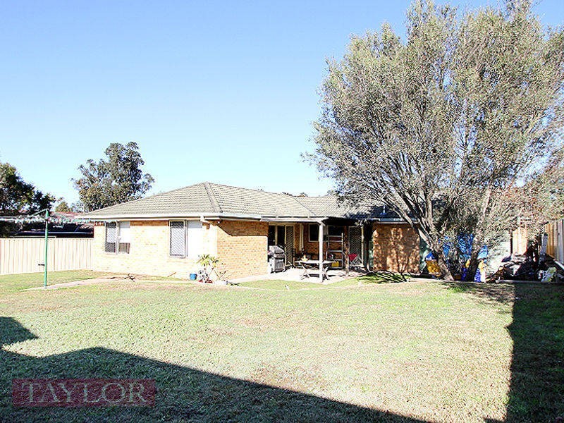 13 Madden Parade, Singleton NSW 2330