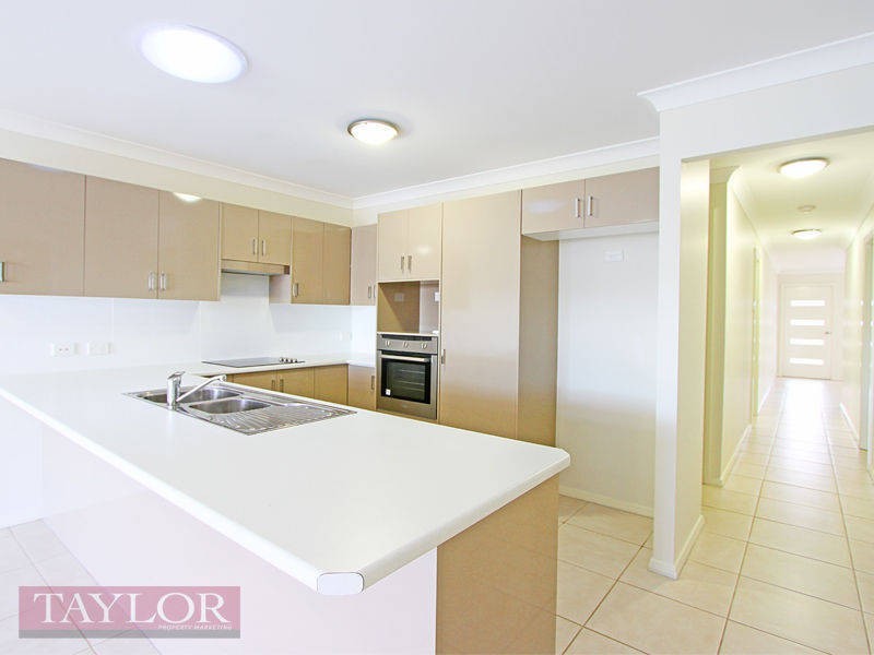 1/31 Broomfield Crescent, Singleton NSW 2330