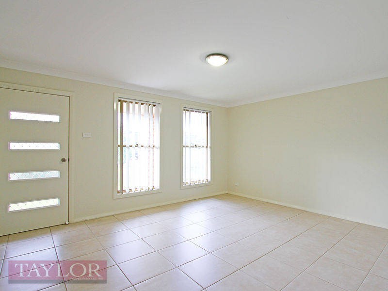 1/31 Broomfield Crescent, Singleton NSW 2330