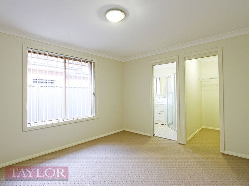 1/31 Broomfield Crescent, Singleton NSW 2330