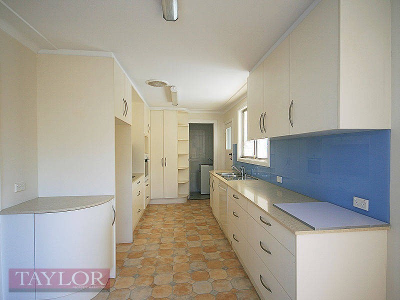 1 Kelvin Court, Oatlands NSW 2117