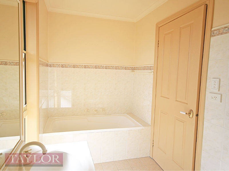 56  Whitehaven Avenue, Quakers Hill NSW 2763