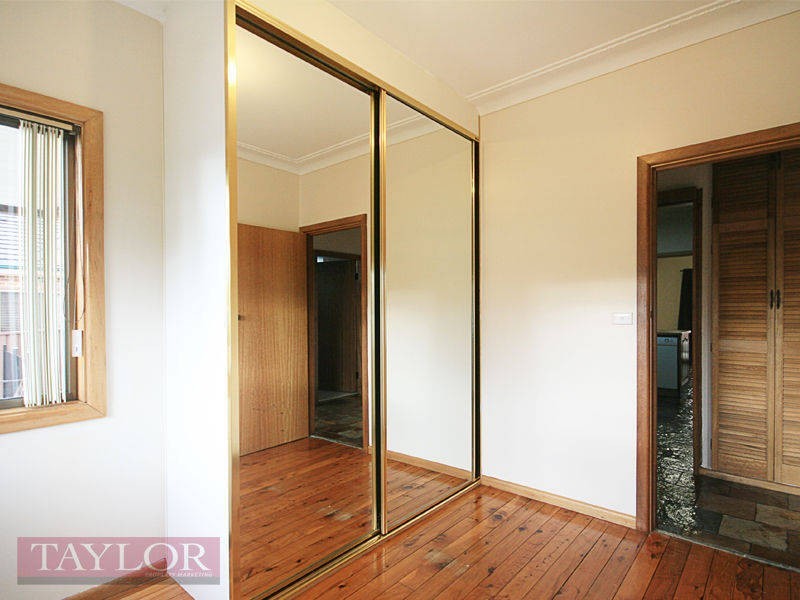 8 Hanbury Street, Greystanes NSW 2145