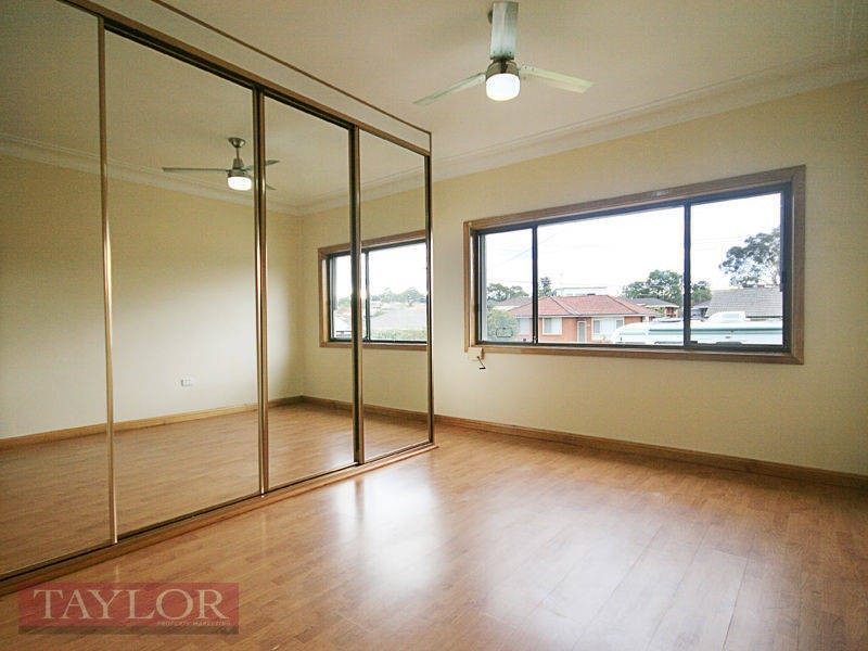 8 Hanbury Street, Greystanes NSW 2145