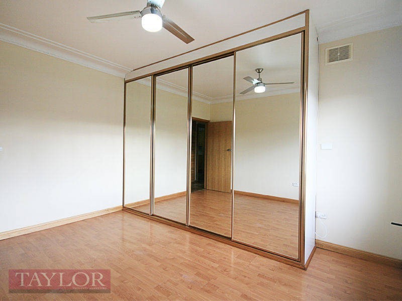 8 Hanbury Street, Greystanes NSW 2145