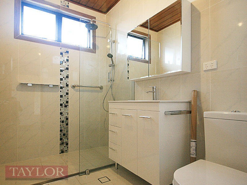 8 Hanbury Street, Greystanes NSW 2145