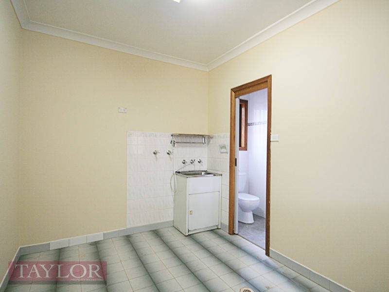 8 Hanbury Street, Greystanes NSW 2145