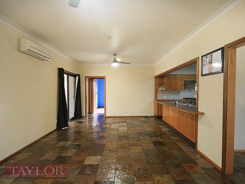 8 Hanbury Street, Greystanes NSW 2145