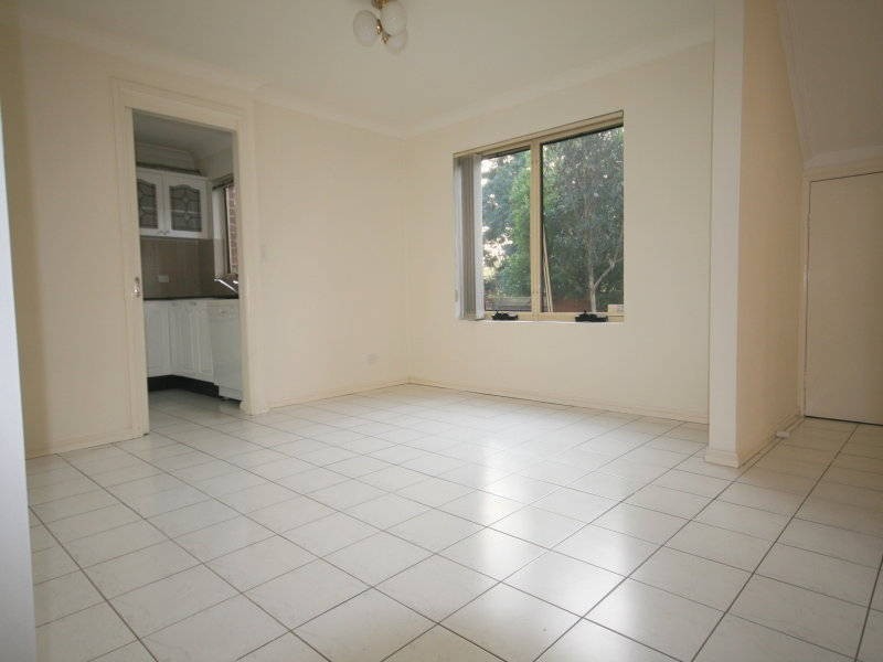 2/1 Vista Street, Oatlands NSW 2117