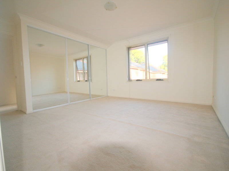 2/1 Vista Street, Oatlands NSW 2117