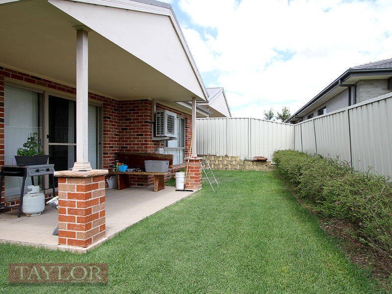 1/133 Casey Drive, Singleton NSW 2330