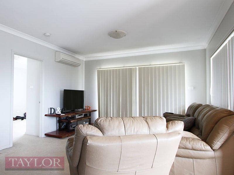 1/133 Casey Drive, Singleton NSW 2330