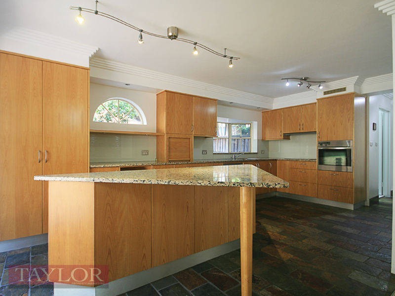 84/40 Strathalbyn Drive, Oatlands NSW 2117