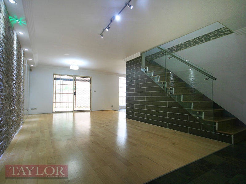 84/40 Strathalbyn Drive, Oatlands NSW 2117