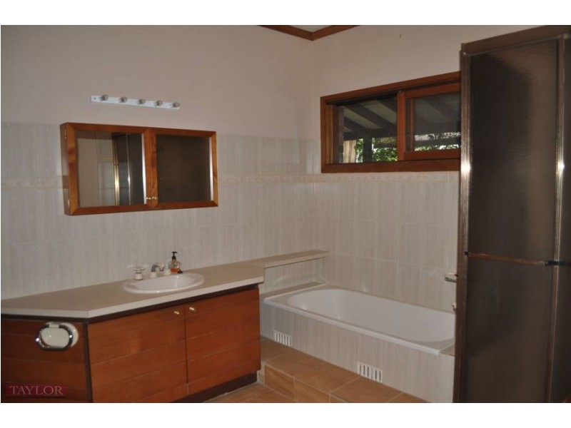 26 LLoyd Jones Drive, Singleton NSW 2330