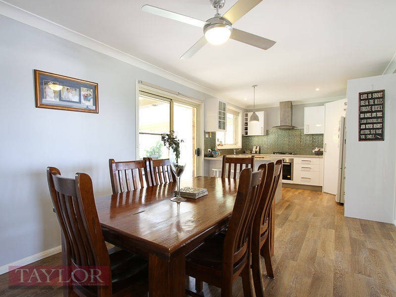 19 Eggleton Close, Singleton NSW 2330