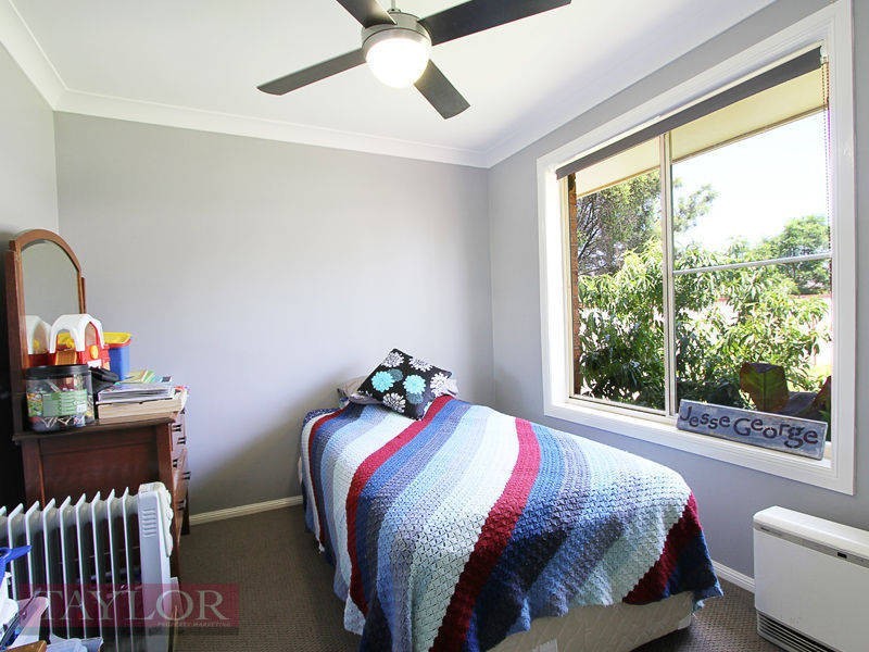 19 Eggleton Close, Singleton NSW 2330