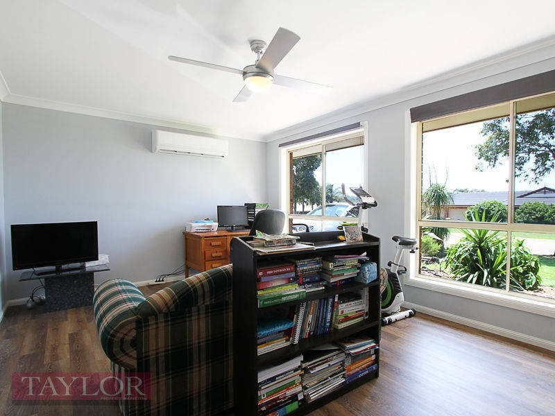 19 Eggleton Close, Singleton NSW 2330