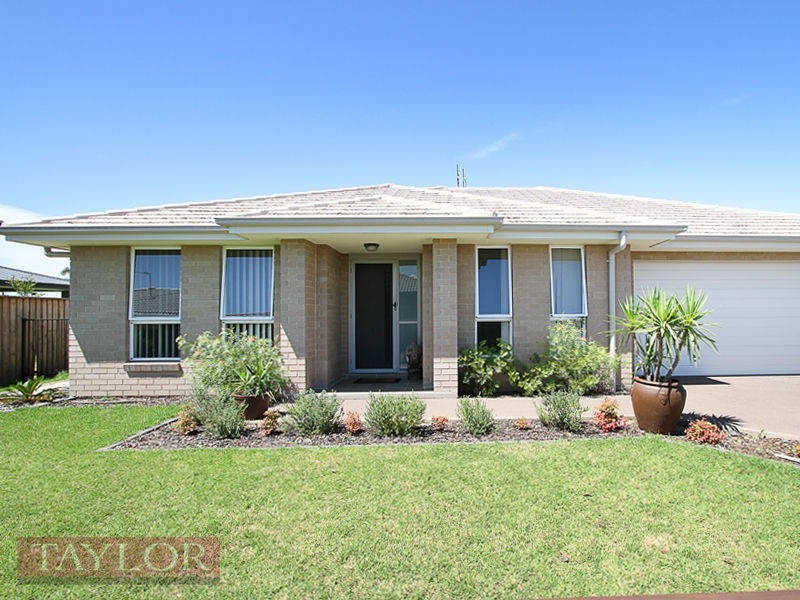 5 Prestwick Place, Cessnock NSW 2325