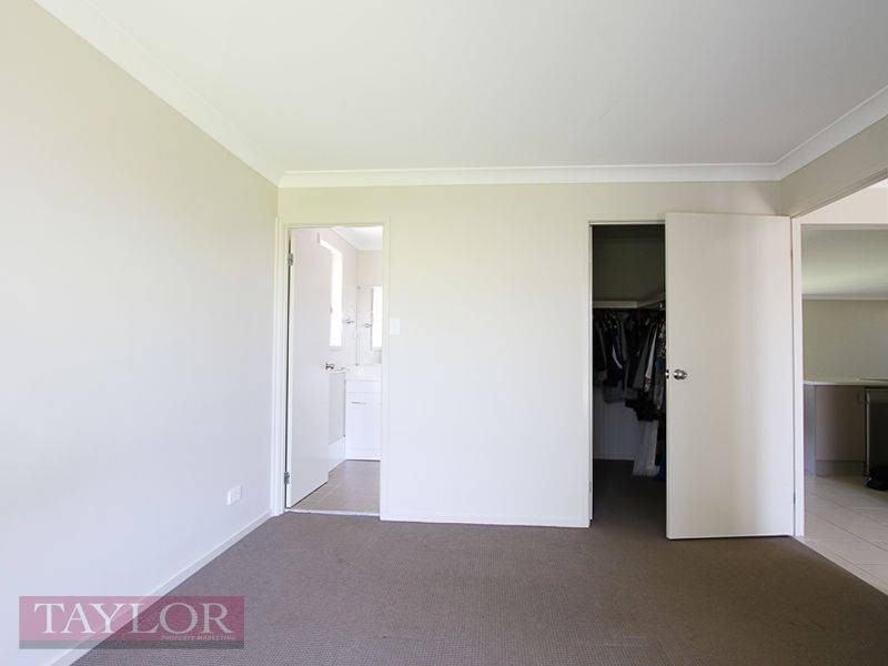 5 Prestwick Place, Cessnock NSW 2325