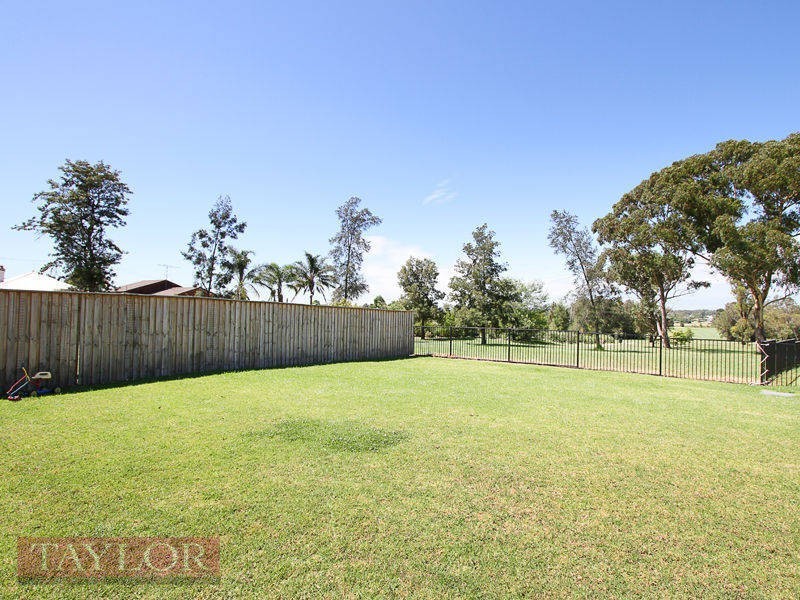 5 Prestwick Place, Cessnock NSW 2325