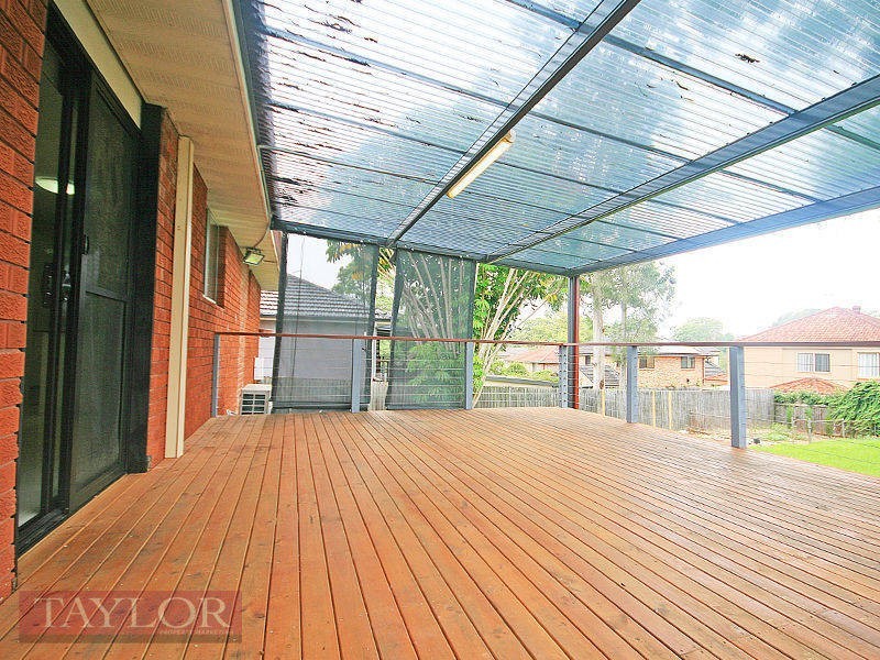 33 Girralong Avenue, Baulkham Hills NSW 2153