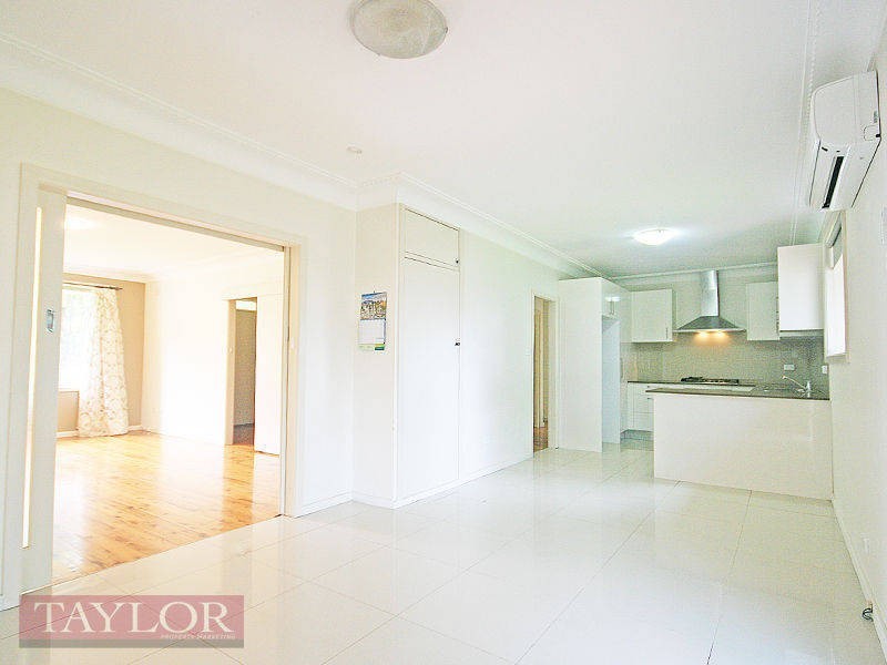 33 Girralong Avenue, Baulkham Hills NSW 2153