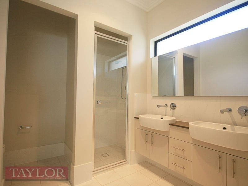 51 Sugarloaf Crescent, Colebee NSW 2761