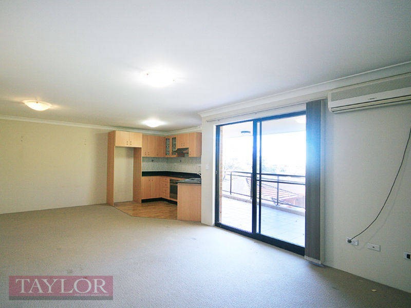 14/10 Todd Street, Merrylands NSW 2160