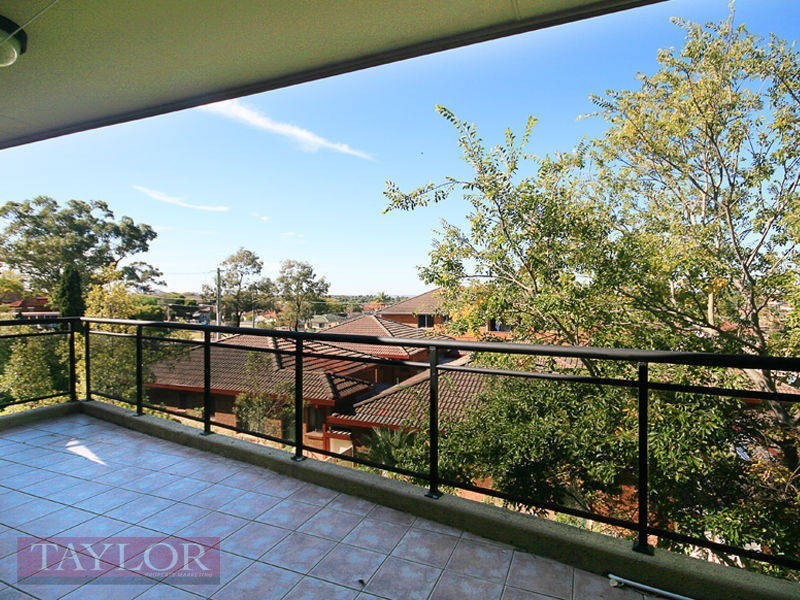 14/10 Todd Street, Merrylands NSW 2160