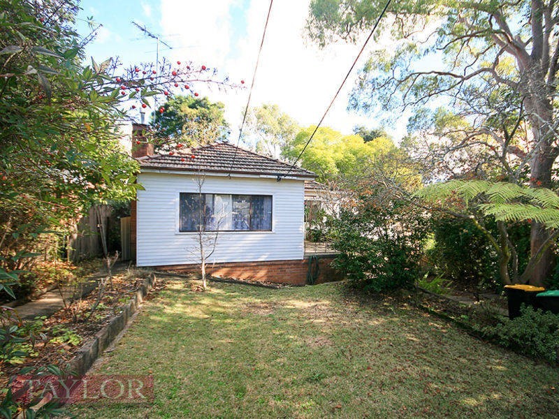 36 Alanas Avenue, Oatlands NSW 2117