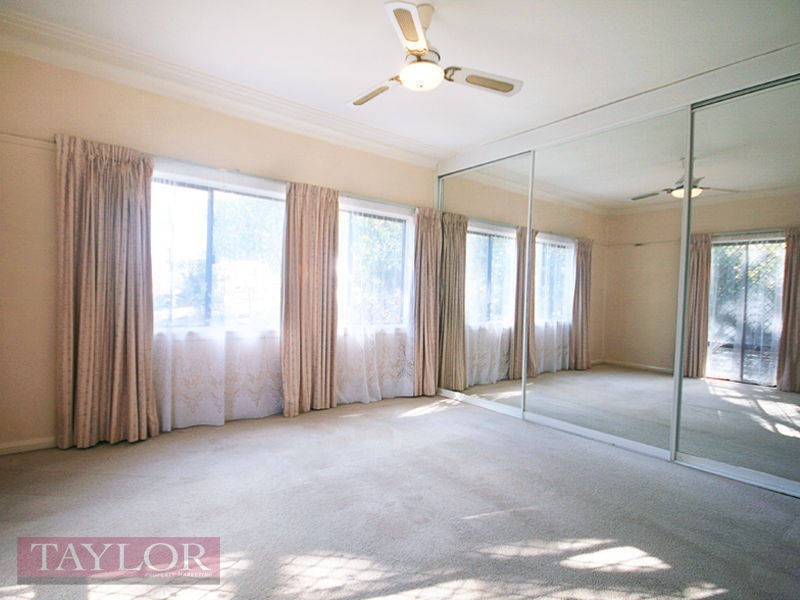 36 Alanas Avenue, Oatlands NSW 2117