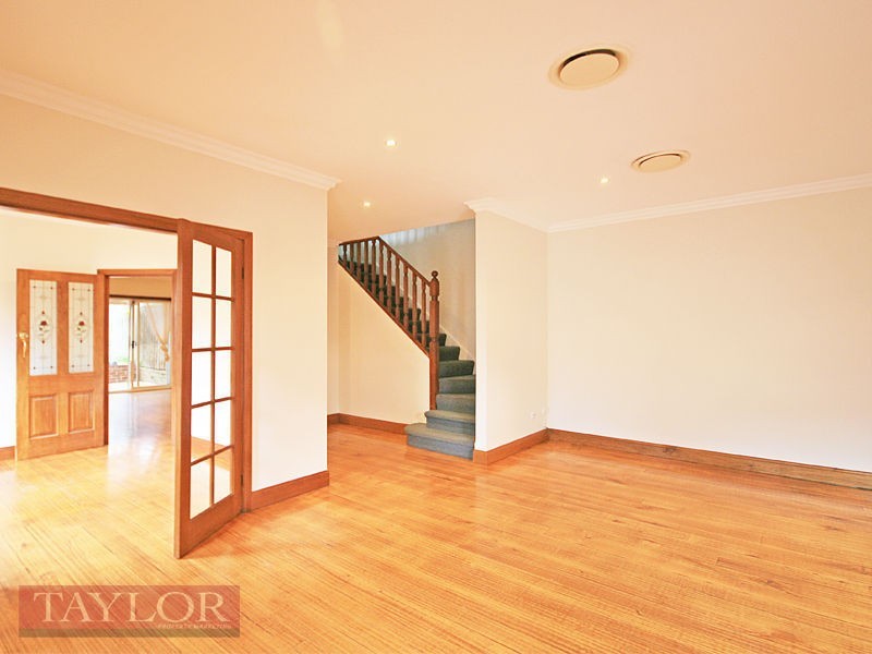 9 Telfer Street, Westmead NSW 2145