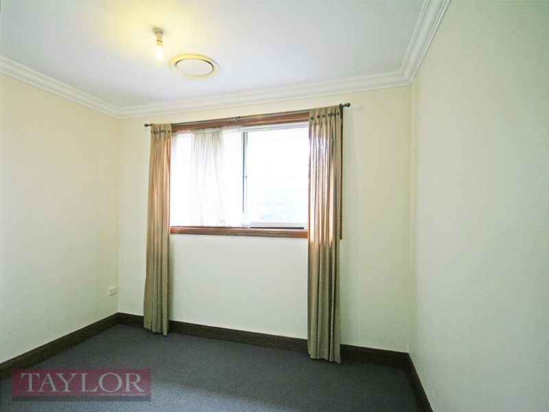 9 Telfer Street, Westmead NSW 2145