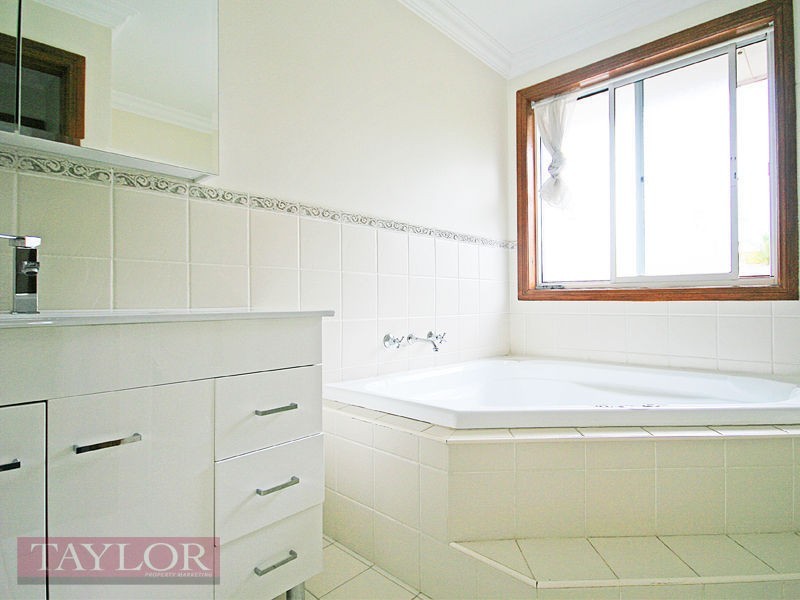 9 Telfer Street, Westmead NSW 2145