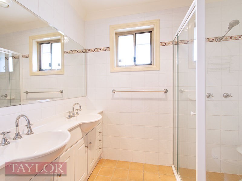 16 Riverview Place, Oatlands NSW 2117