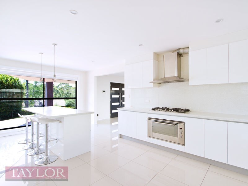 16 Yarralumla Drive, Carlingford NSW 2118