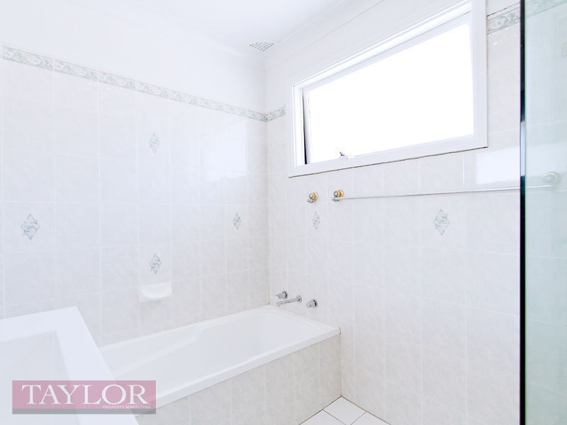 16 Yarralumla Drive, Carlingford NSW 2118