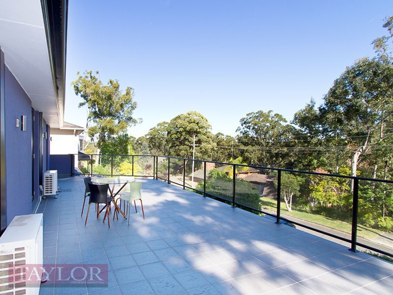 16 Yarralumla Drive, Carlingford NSW 2118