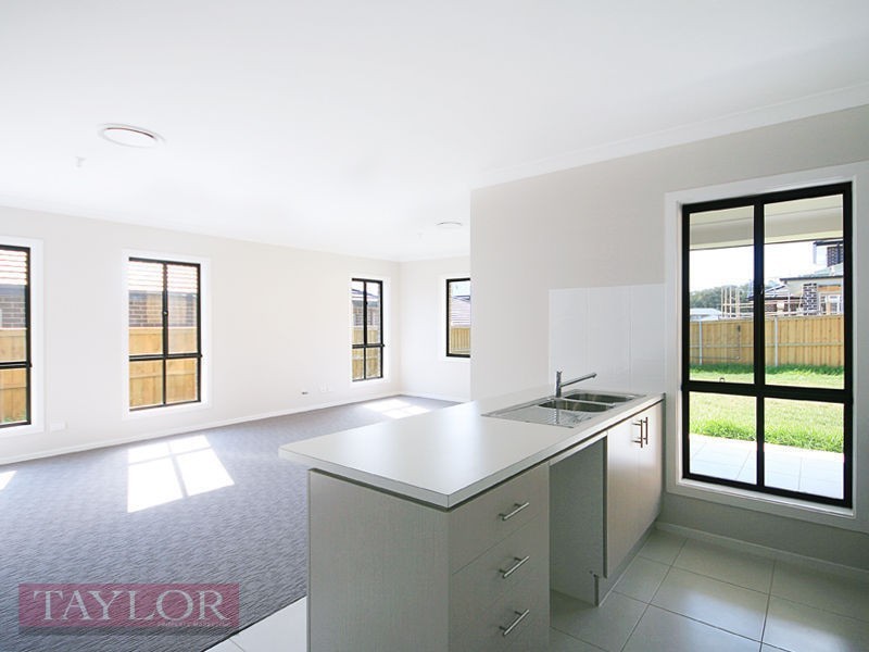 49 Sugarloaf Crescent, Colebee NSW 2761