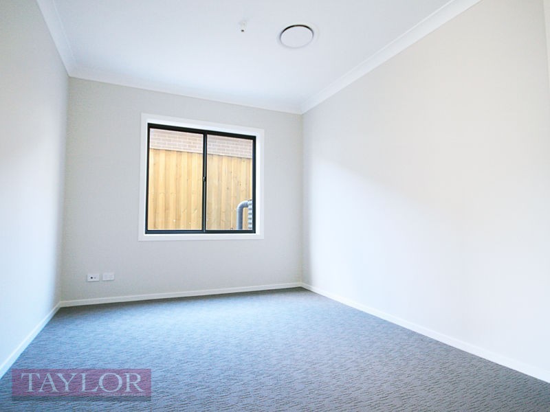 49 Sugarloaf Crescent, Colebee NSW 2761