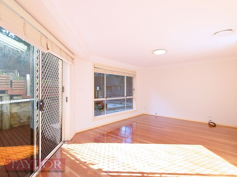 11 Riverview Place, Oatlands NSW 2117