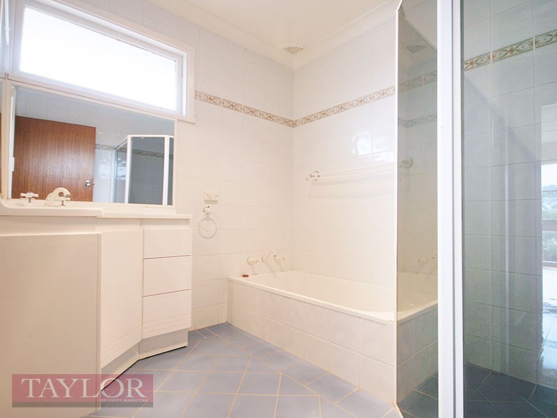 62 Pye Avenue, Northmead NSW 2152