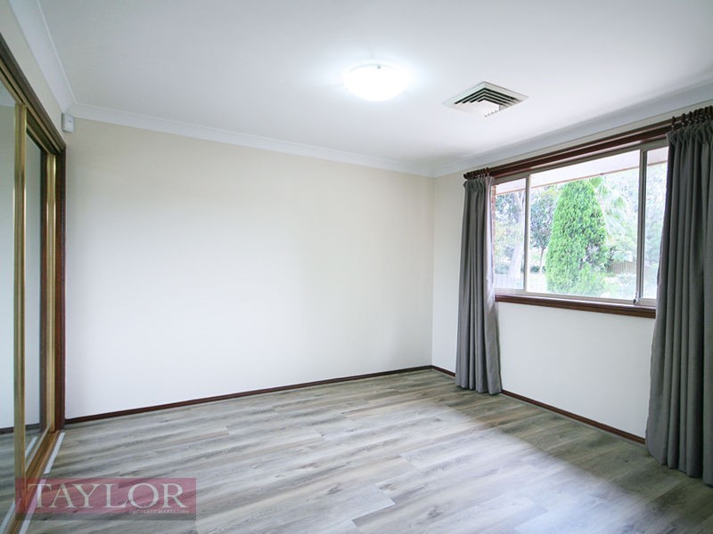 17B Larnook Close, Oatlands NSW 2117