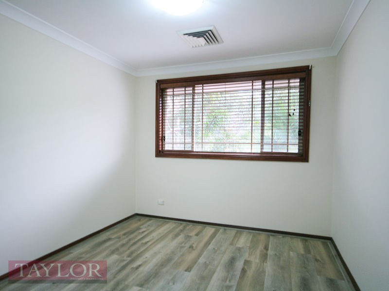 17B Larnook Close, Oatlands NSW 2117