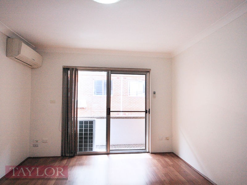 8/50 Weston Street, Harris Park NSW 2150