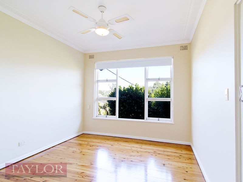 8 Immarna Place, Oatlands NSW 2117