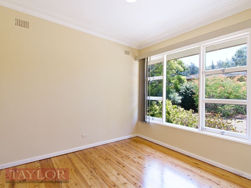 8 Immarna Place, Oatlands NSW 2117