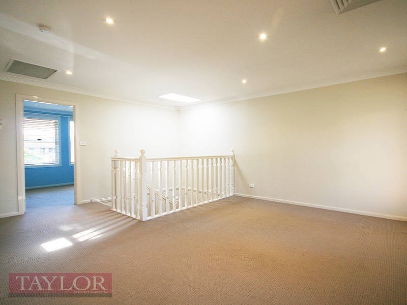 5 Hunterford Crescent, Oatlands NSW 2117